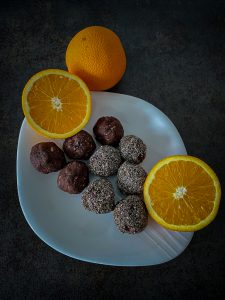 Energy Balls mit Orange und Schokolade